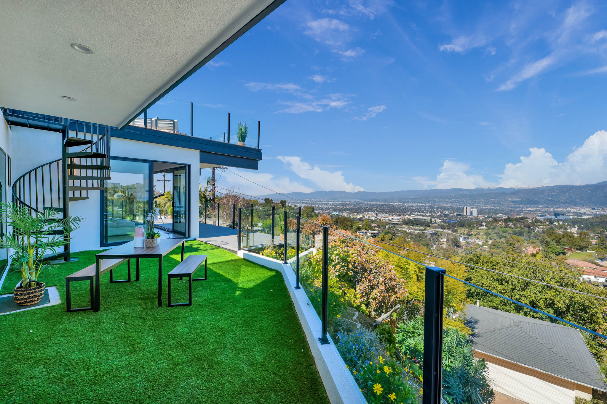 Luxury Estate w/ Hollywood Sign Views & Rooftop