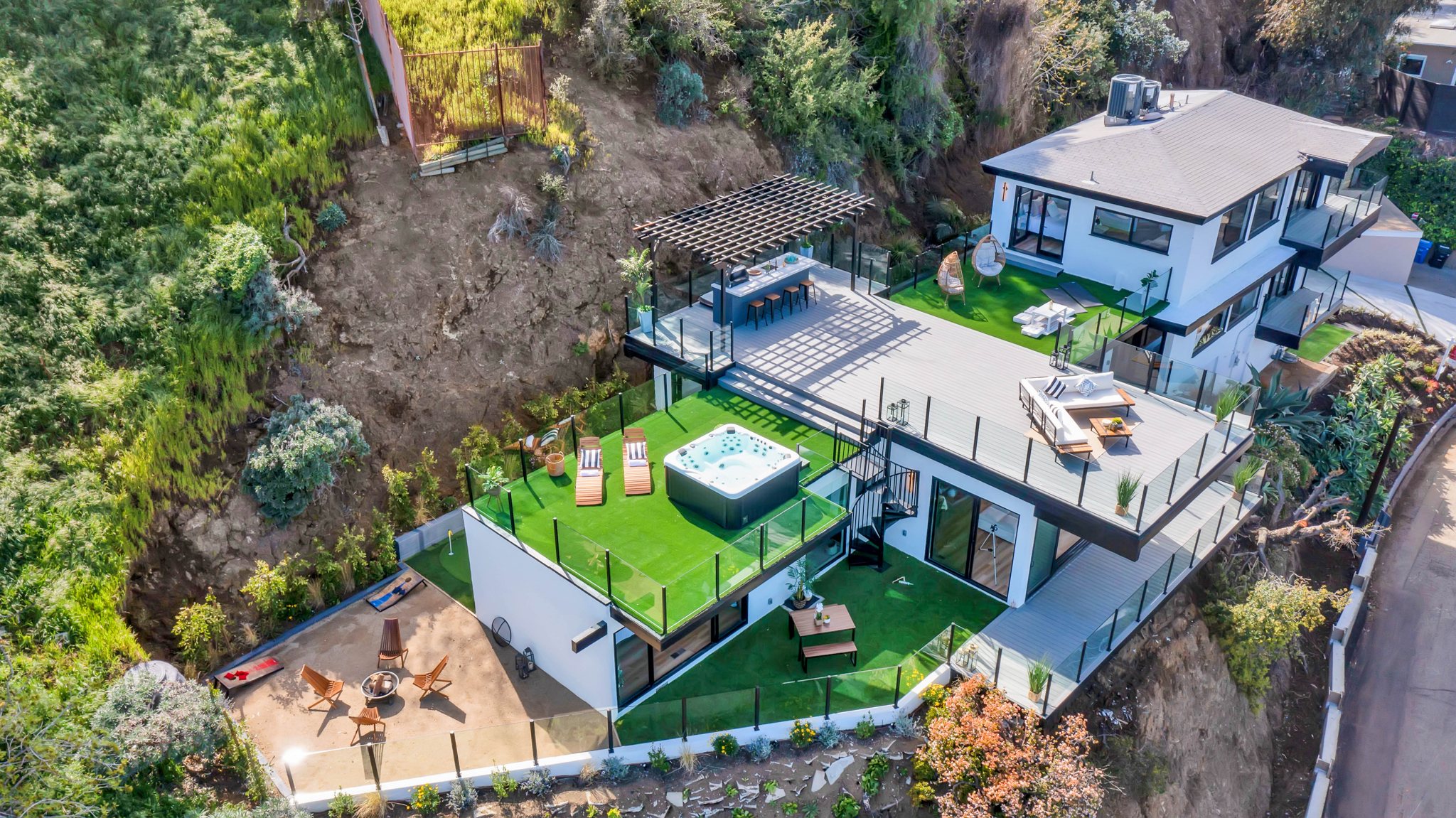 Luxury Estate w/ Hollywood Sign Views & Rooftop