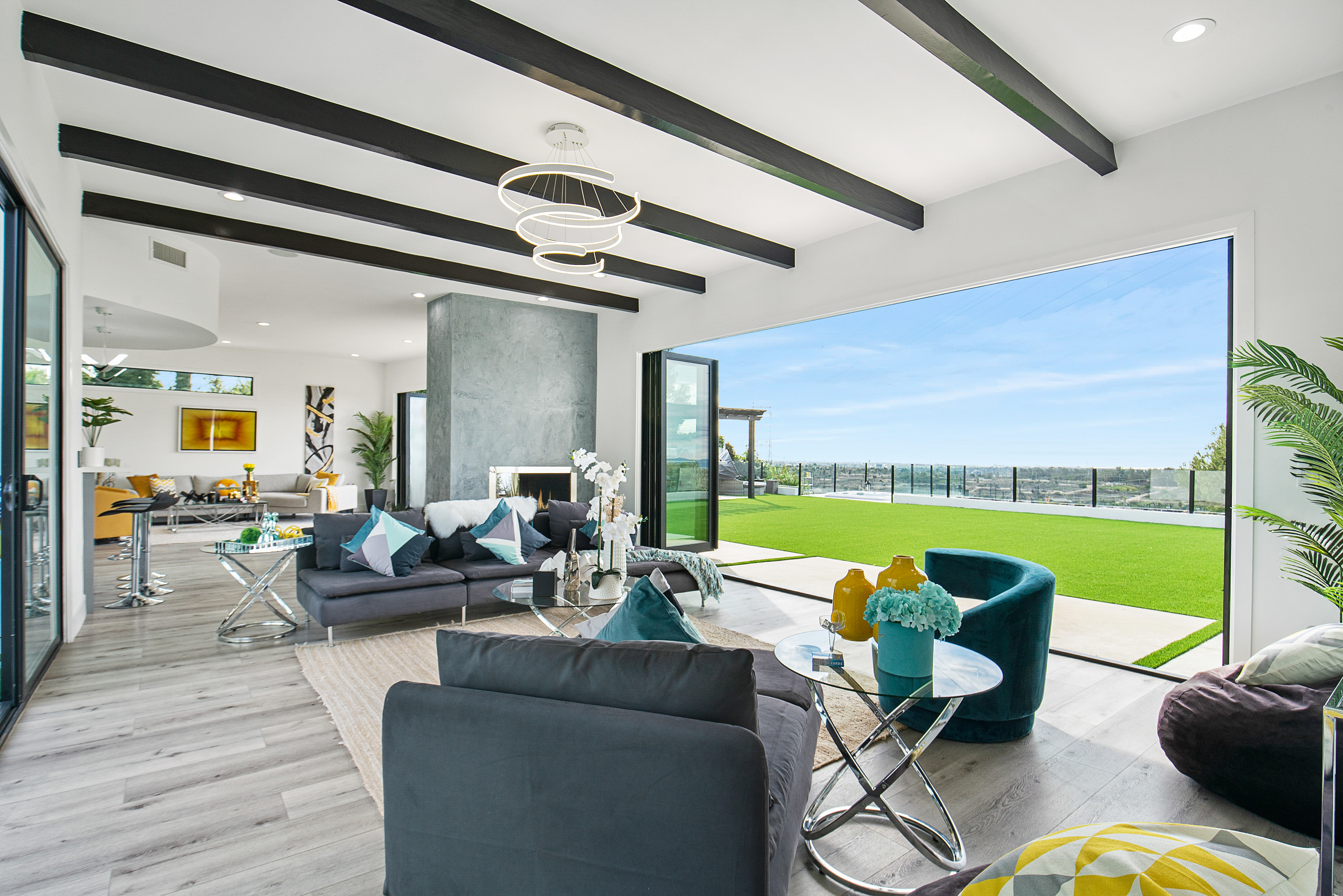 Stunning Pool Mansion with 360 Views!!