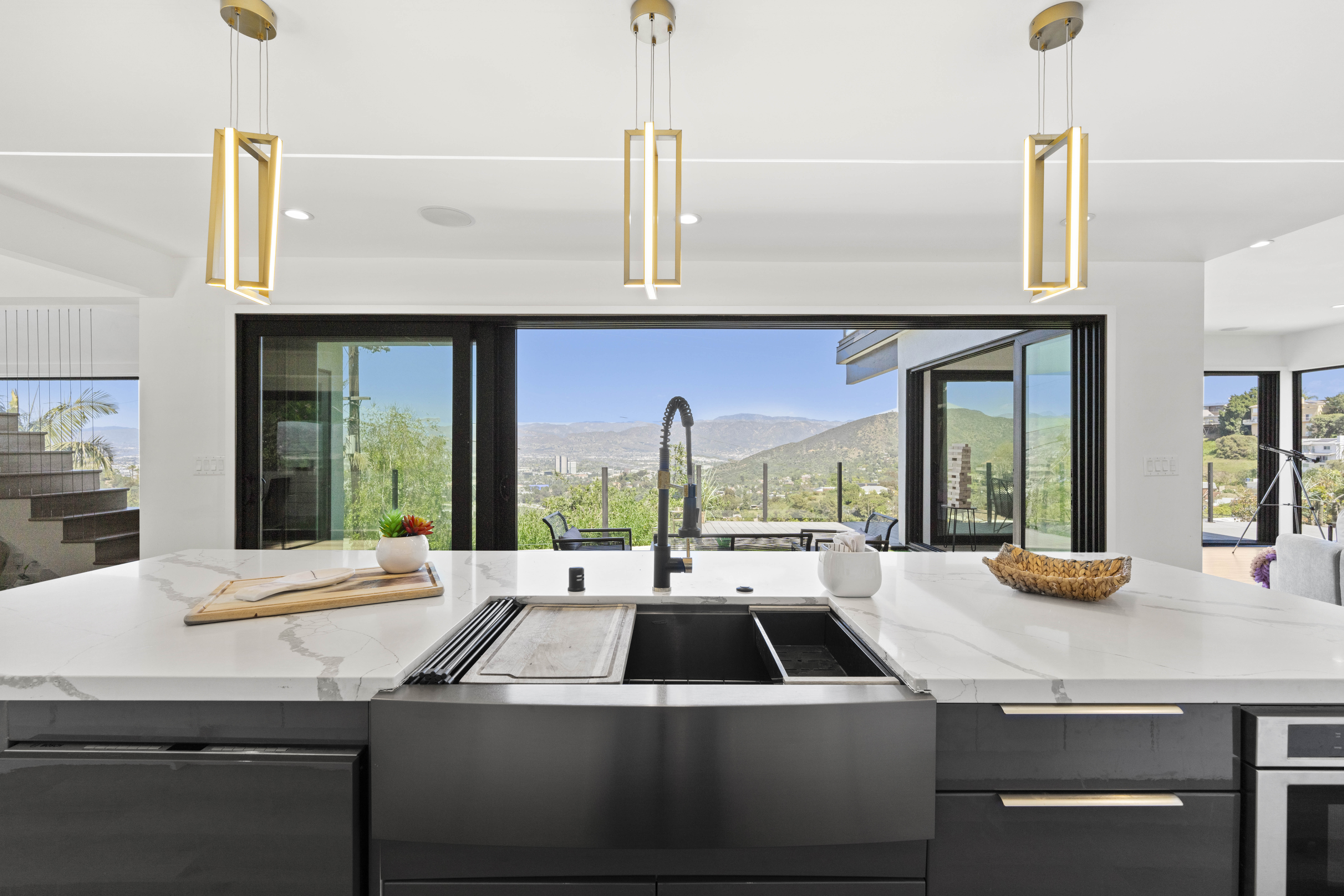 Luxury Estate w/ Hollywood Sign Views & Rooftop