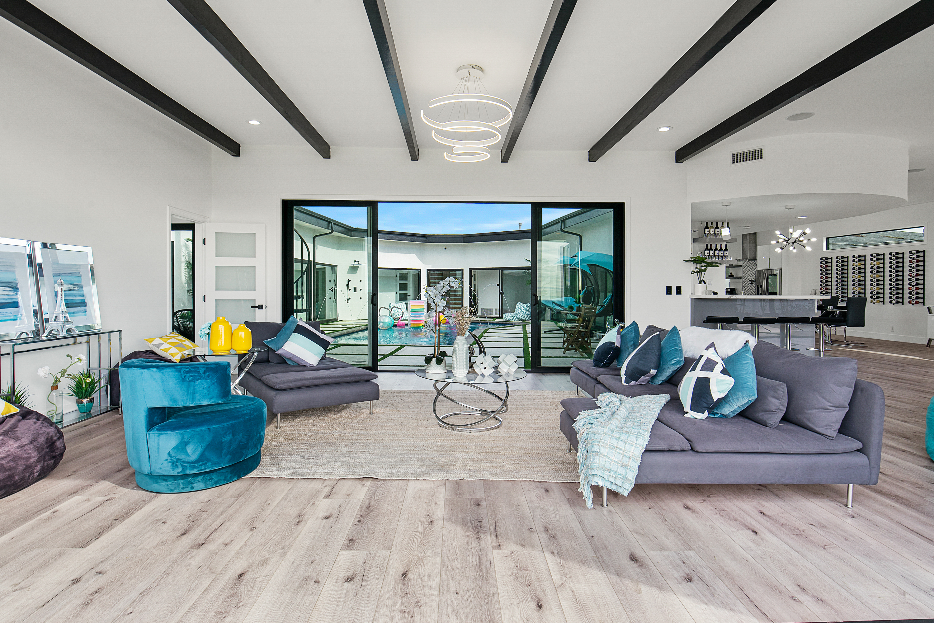 Stunning Pool Mansion with 360 Views!!