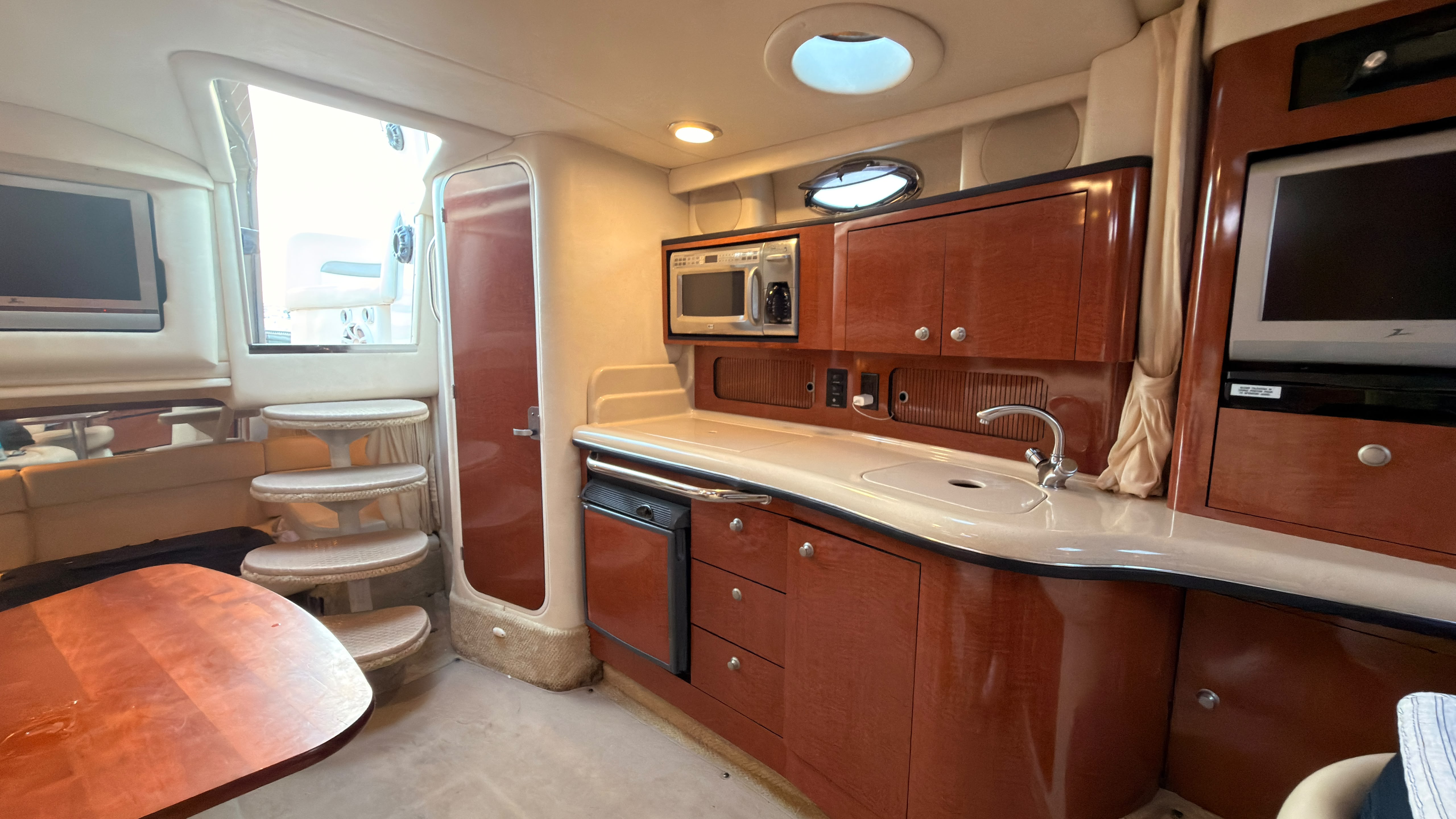 Exclusive Private Yacht | Cruise in Style